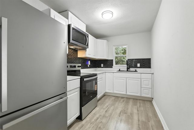 3212 Galvez Avenue, Fort Worth, TX 76111