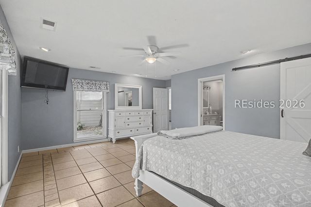 2 Brown Thrasher Rd, Hilton Head Island, SC 29926