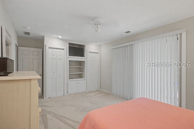 2 Brown Thrasher Rd, Hilton Head Island, SC 29926