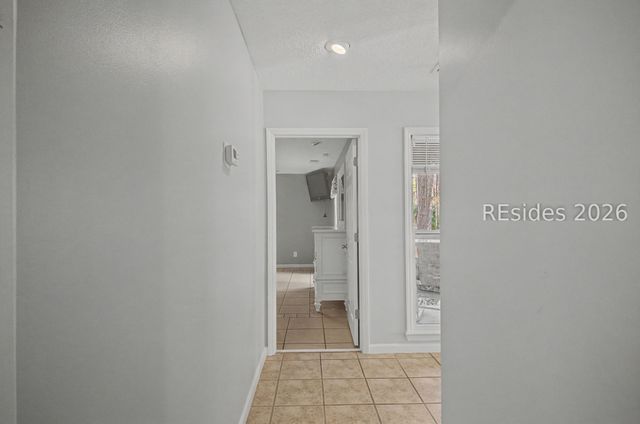 2 Brown Thrasher Rd, Hilton Head Island, SC 29926