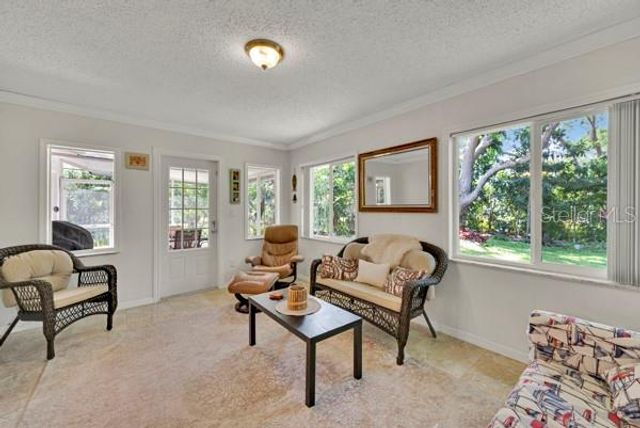 133 STAFFORD CIRCLE, Palm Harbor, FL 34684
