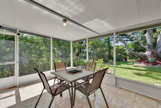 133 STAFFORD CIRCLE, Palm Harbor, FL 34684
