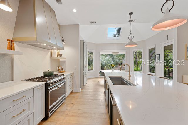 357 Long Cove Dr, Hilton Head Island, SC 29928