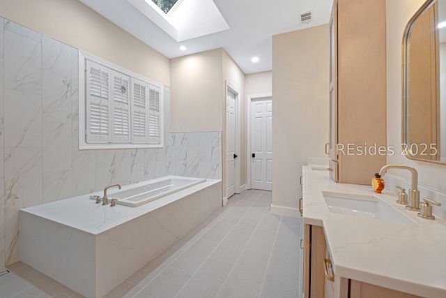 357 Long Cove Dr, Hilton Head Island, SC 29928