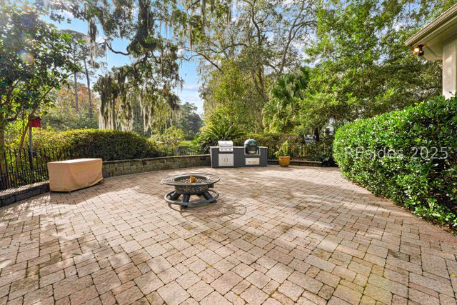 357 Long Cove Dr, Hilton Head Island, SC 29928