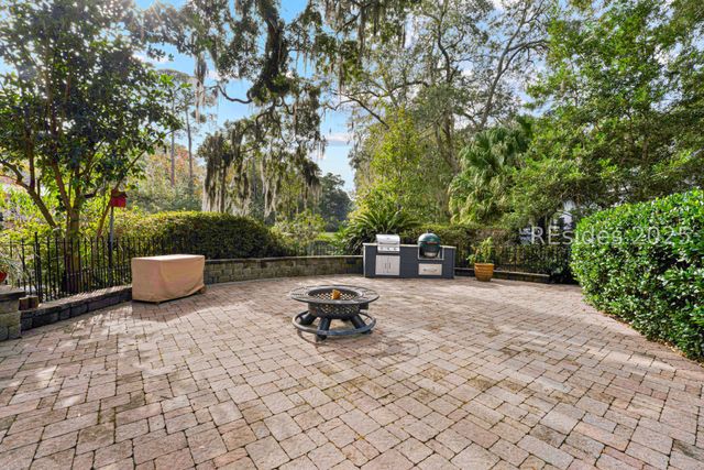 357 Long Cove Dr, Hilton Head Island, SC 29928