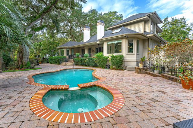 357 Long Cove Dr, Hilton Head Island, SC 29928