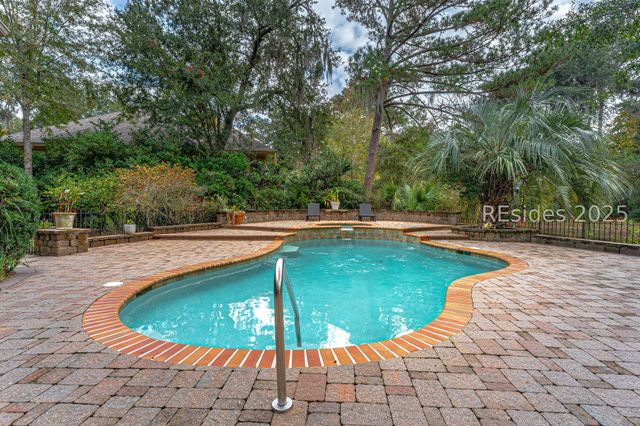 357 Long Cove Dr, Hilton Head Island, SC 29928