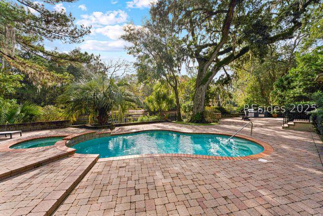 357 Long Cove Dr, Hilton Head Island, SC 29928