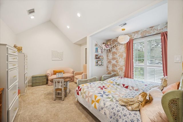 660 Louisiana Park, Conroe, TX 77302