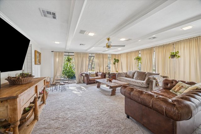 660 Louisiana Park, Conroe, TX 77302