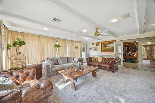 660 Louisiana Park, Conroe, TX 77302