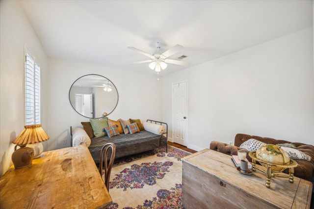 660 Louisiana Park, Conroe, TX 77302