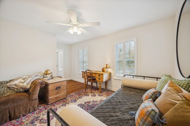 660 Louisiana Park, Conroe, TX 77302