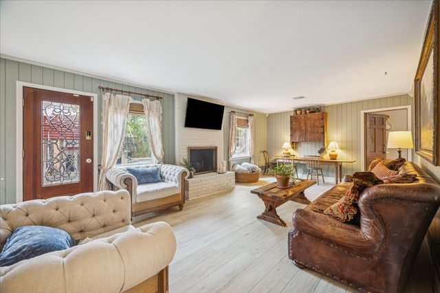 660 Louisiana Park, Conroe, TX 77302