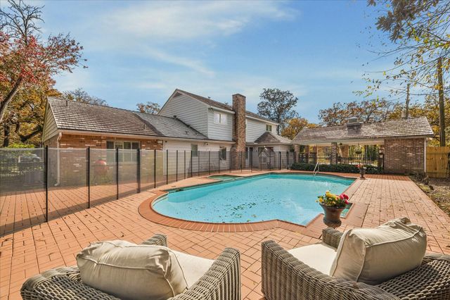 660 Louisiana Park, Conroe, TX 77302