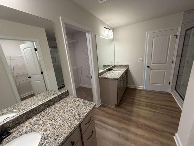6454 Plantation Station Dr, Lula, GA 30554