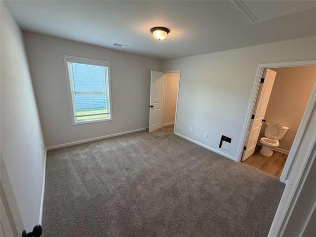 6454 Plantation Station Dr, Lula, GA 30554
