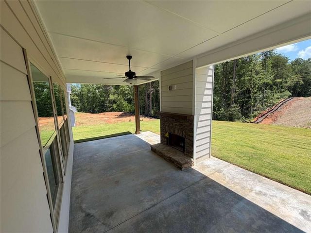 6454 Plantation Station Dr, Lula, GA 30554