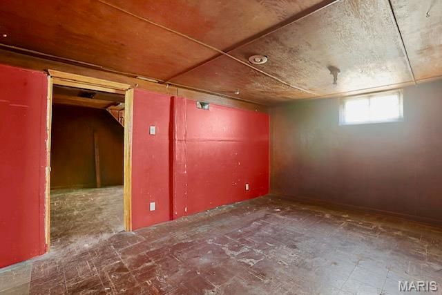 8143 Airport Road, St Louis, MO 63134