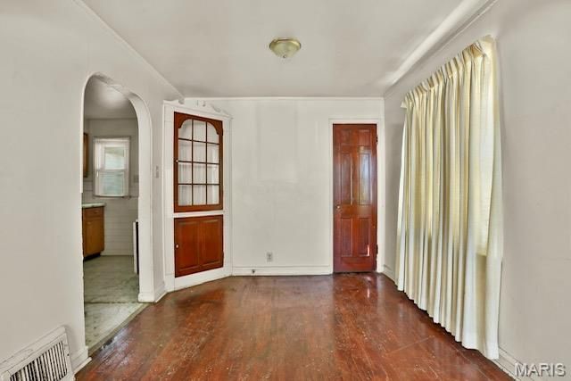 8143 Airport Road, St Louis, MO 63134