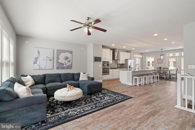 17259 HERRING GULL LN, Dumfries, VA 22026