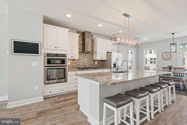 17259 HERRING GULL LN, Dumfries, VA 22026