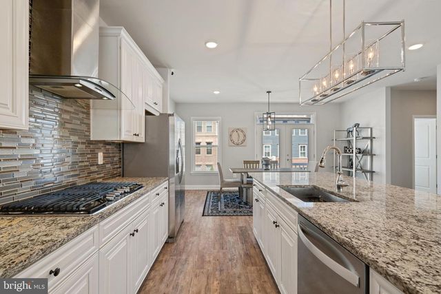 17259 HERRING GULL LN, Dumfries, VA 22026