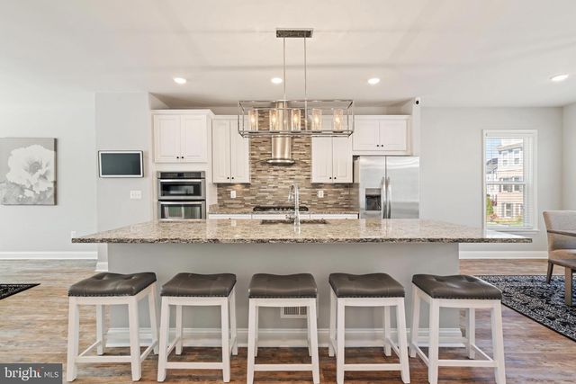 17259 HERRING GULL LN, Dumfries, VA 22026
