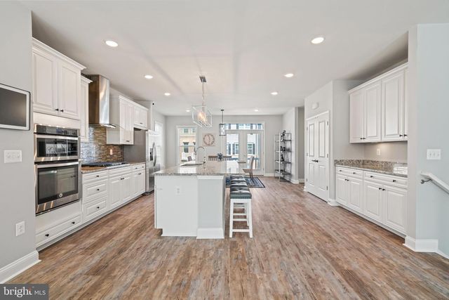 17259 HERRING GULL LN, Dumfries, VA 22026