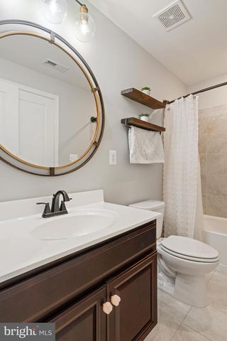 17259 HERRING GULL LN, Dumfries, VA 22026