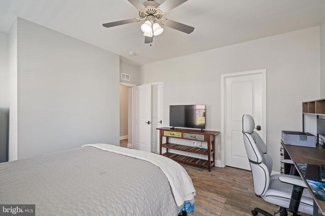 17259 HERRING GULL LN, Dumfries, VA 22026