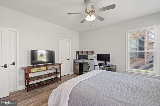 17259 HERRING GULL LN, Dumfries, VA 22026