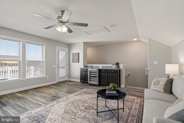 17259 HERRING GULL LN, Dumfries, VA 22026
