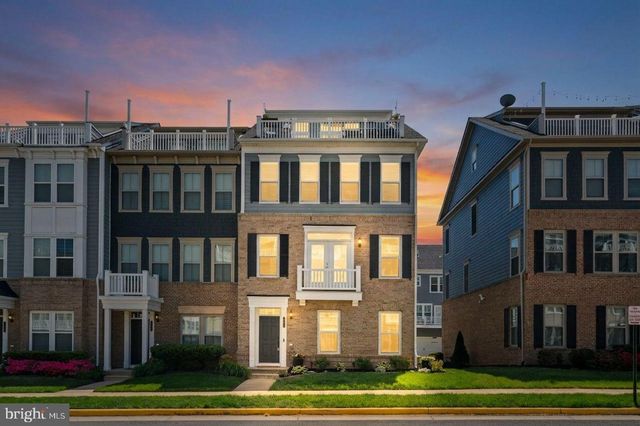 17259 HERRING GULL LN, Dumfries, VA 22026
