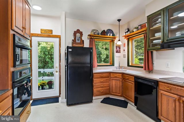 679 SPENCER RD, Avondale, PA 19311
