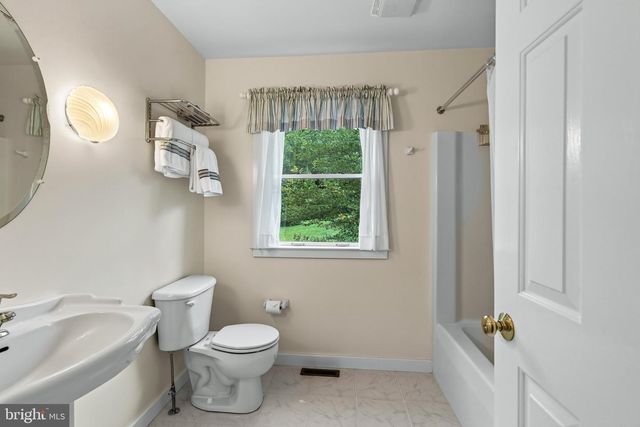 679 SPENCER RD, Avondale, PA 19311