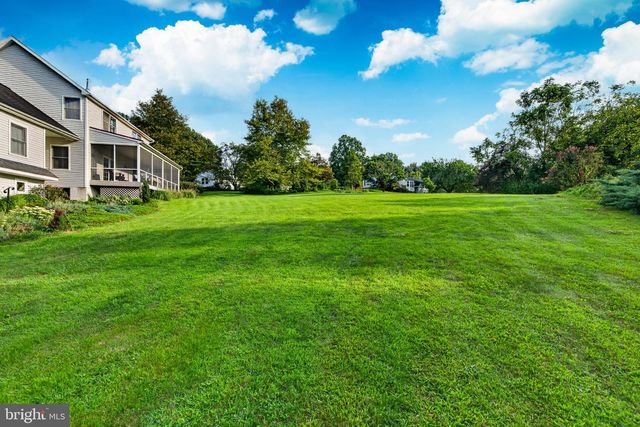 679 SPENCER RD, Avondale, PA 19311