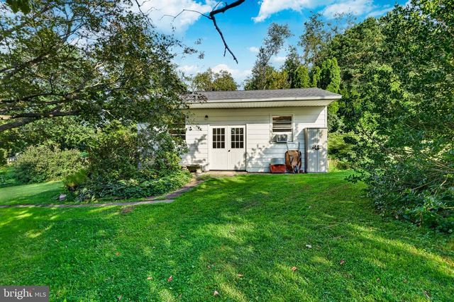 679 SPENCER RD, Avondale, PA 19311