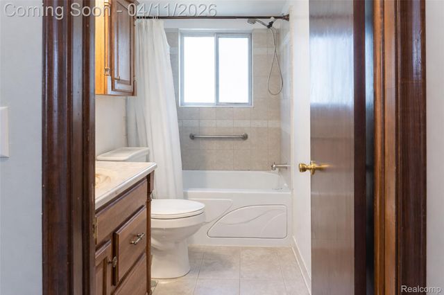 19871 Saxton Avenue, Southfield, MI 48075