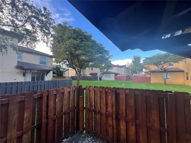 9217 SW 227th St 11, Cutler Bay, FL 33190