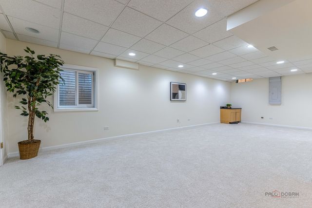 589 Marseilles Circle, Buffalo Grove, IL 60089