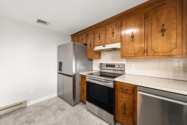 66 Mary Dr, Taunton, MA 02780
