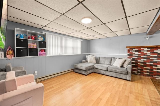 66 Mary Dr, Taunton, MA 02780