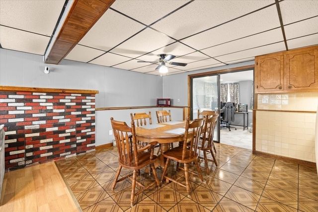 66 Mary Dr, Taunton, MA 02780