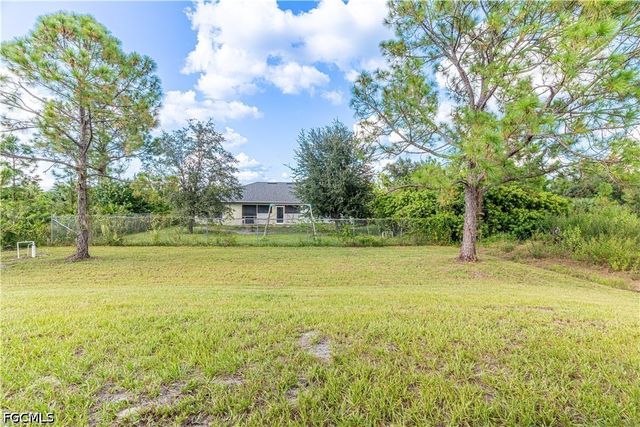 2708 42nd ST W, Lehigh Acres, FL 33971
