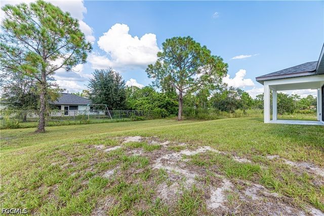 2708 42nd ST W, Lehigh Acres, FL 33971