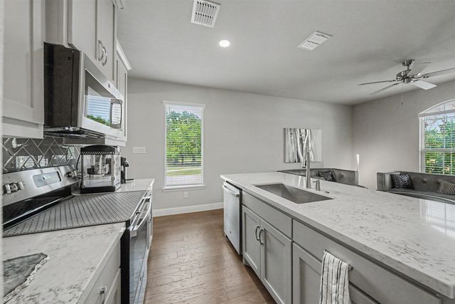 5200 Bradford Green Trail, Flower Mound, TX 75028