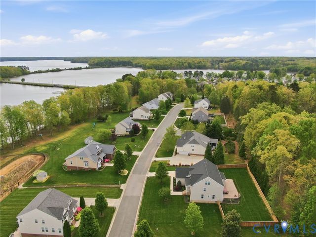 4024 Water Overlook Blvd, Midlothian, VA 23112