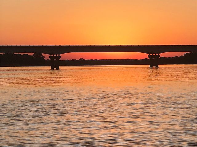 47A Reflection Bay Boulevard, Gordonville, TX 76245